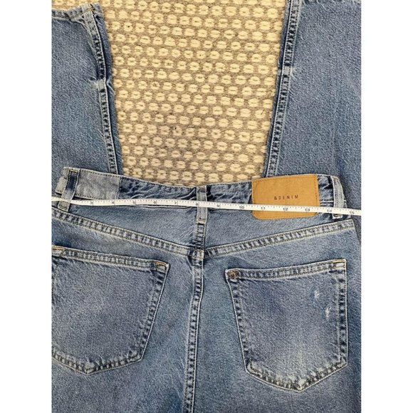 H&M Distressed Boyfriend Jeans - Picture 4 of 10